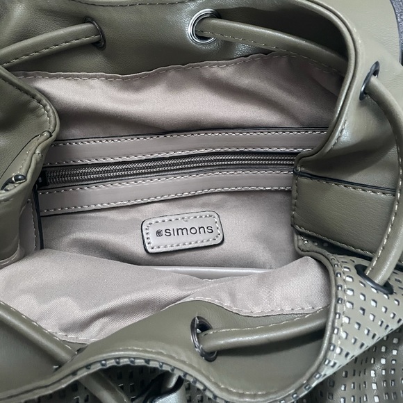 Green Draw String Leather backpack - Picture 7 of 10